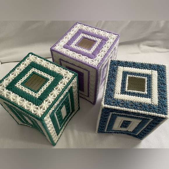 Set of 3 Handmade Needlepoint Plastic Canvas Tissue Box Cover multi color - Picture 2 of 14